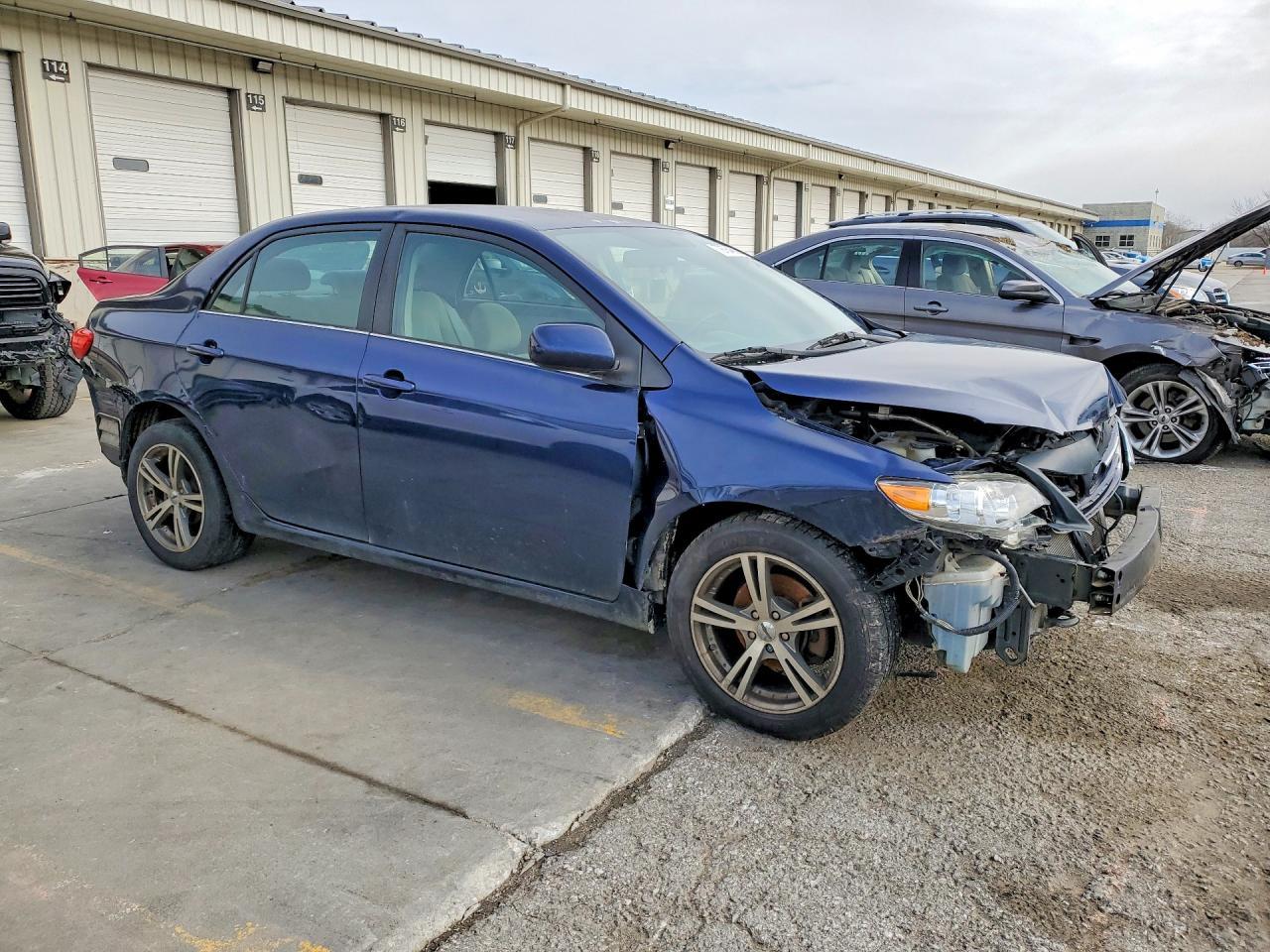 2013 TOYOTA COROLLA