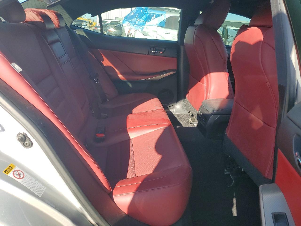 2016 LEXUS IS 200t