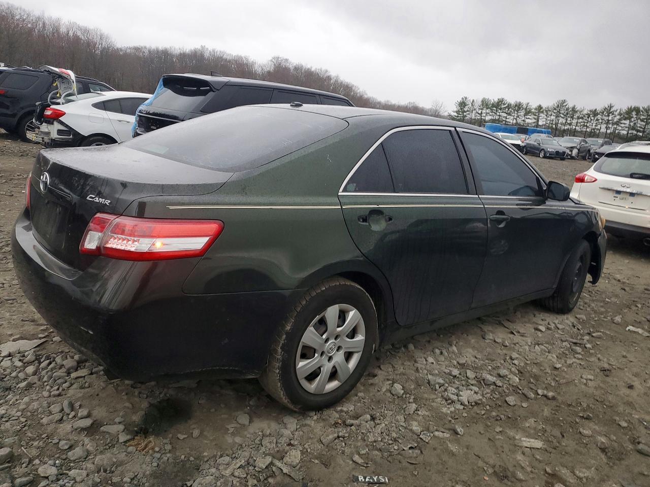 2011 TOYOTA CAMRY