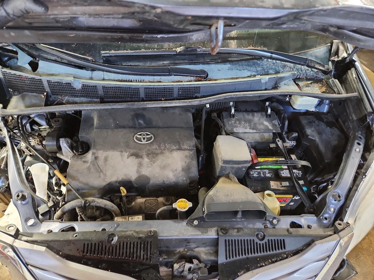 2015 TOYOTA SIENNA