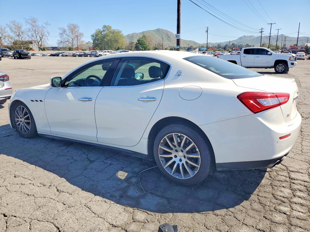 2014 MASERATI Ghibli