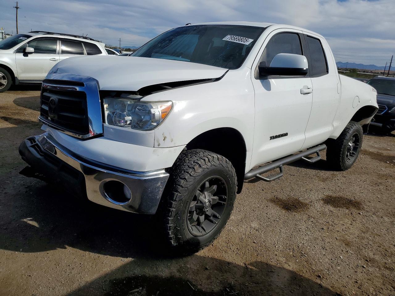 2012 TOYOTA TUNDRA