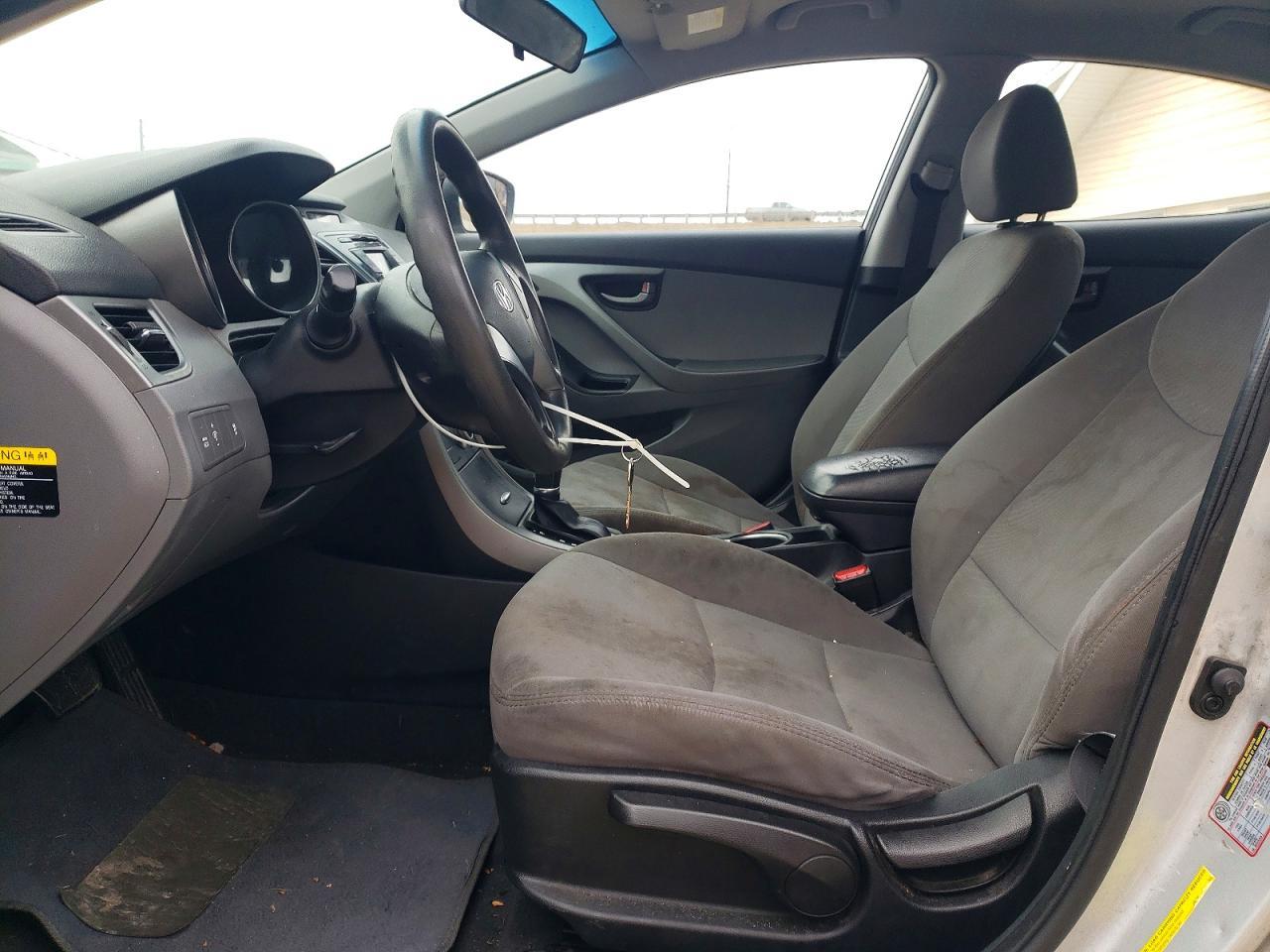 2016 HYUNDAI ELANTRA