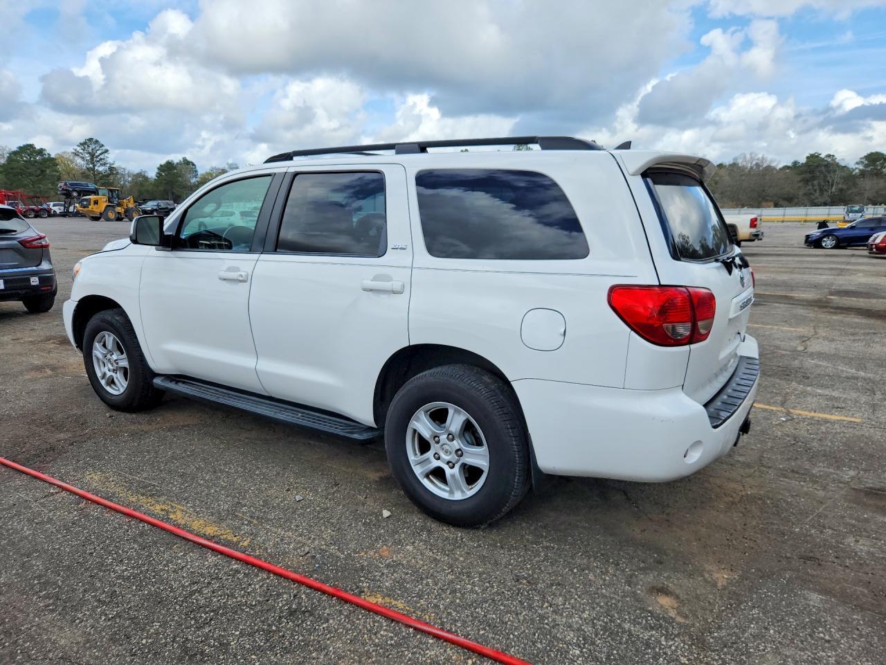 2013 TOYOTA Sequoia