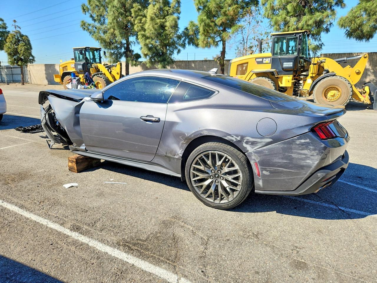 2025 FORD MUSTANG