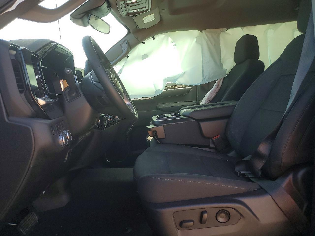 2025 GMC Sierra