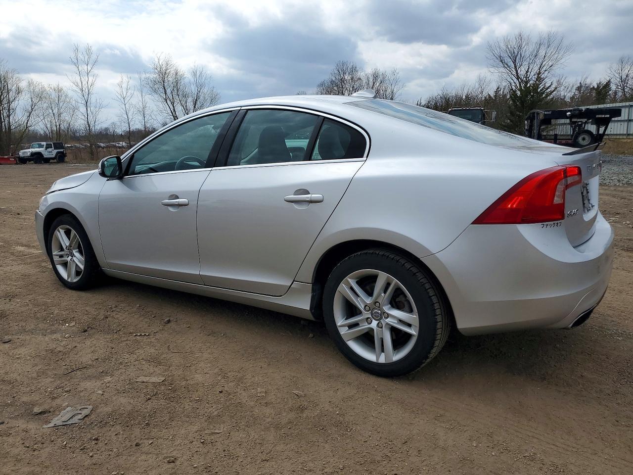 2014 VOLVO S60