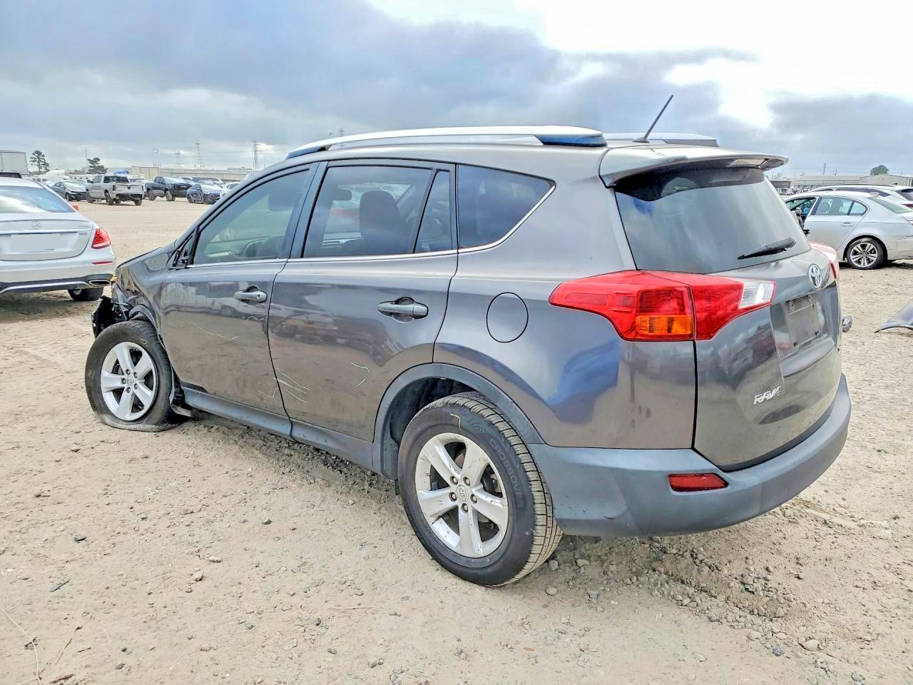 2013 TOYOTA RAV4