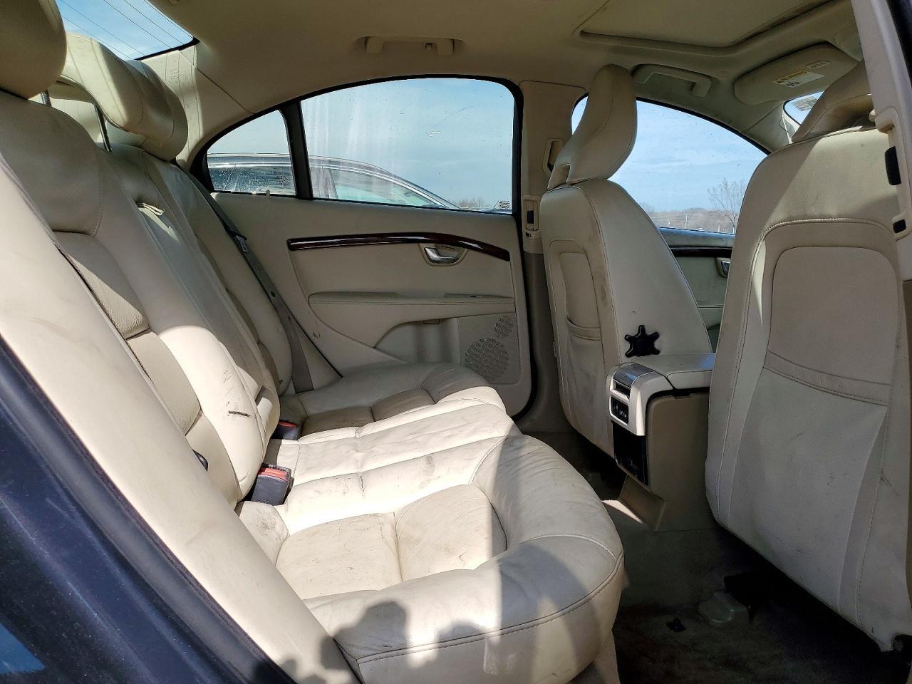 2012 VOLVO S80