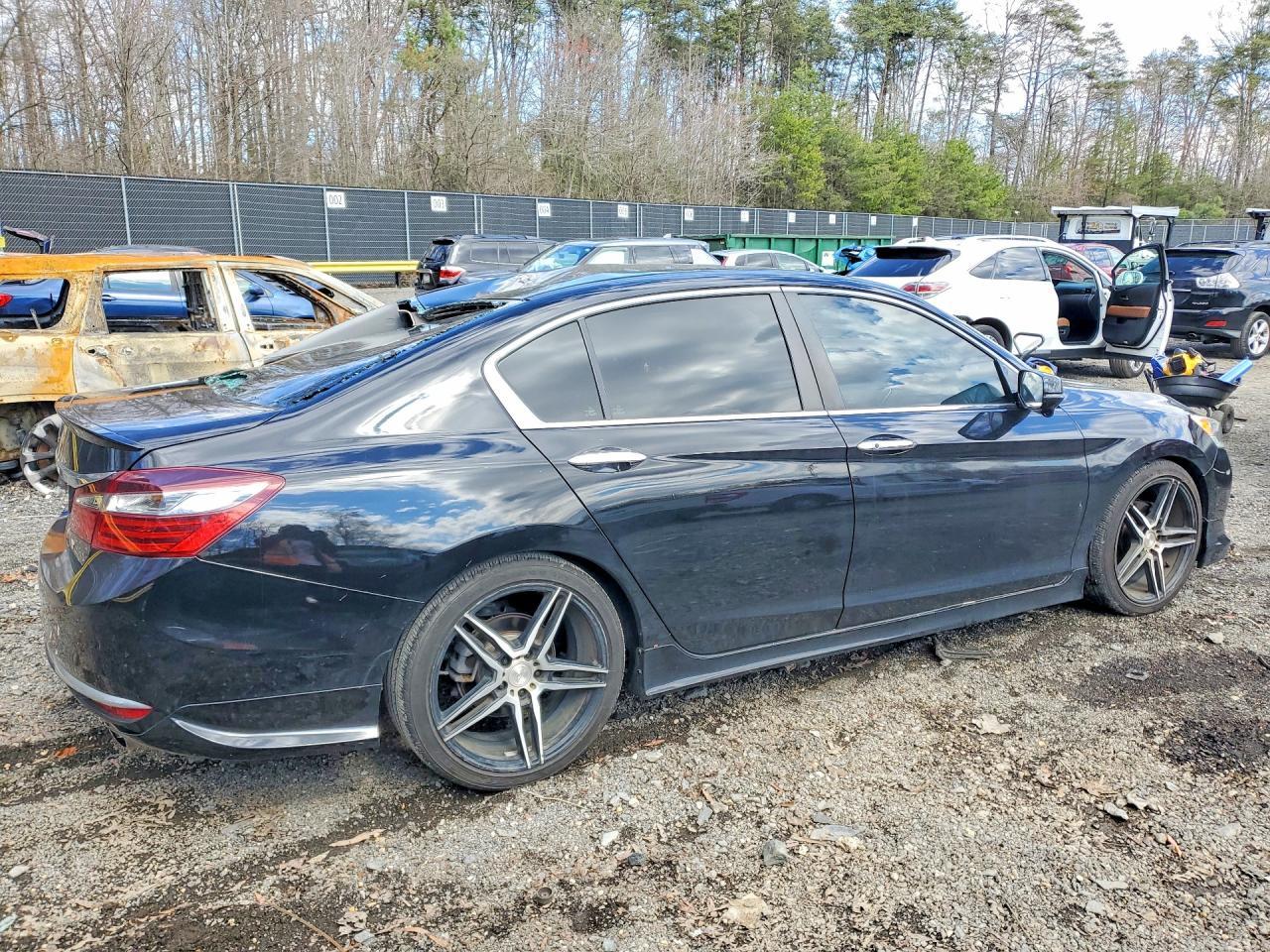 2016 HONDA ACCORD