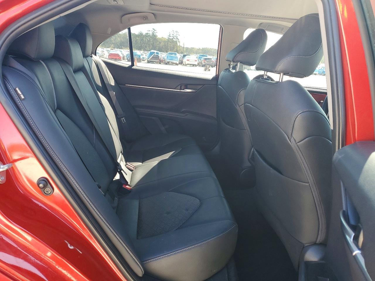 2019 TOYOTA CAMRY