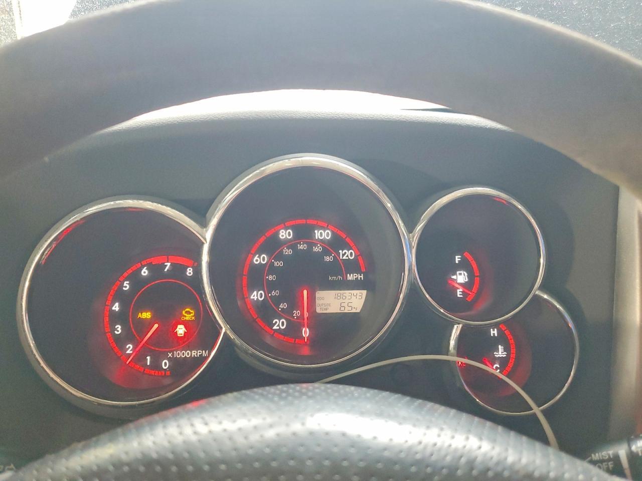 2004 PONTIAC VIBE