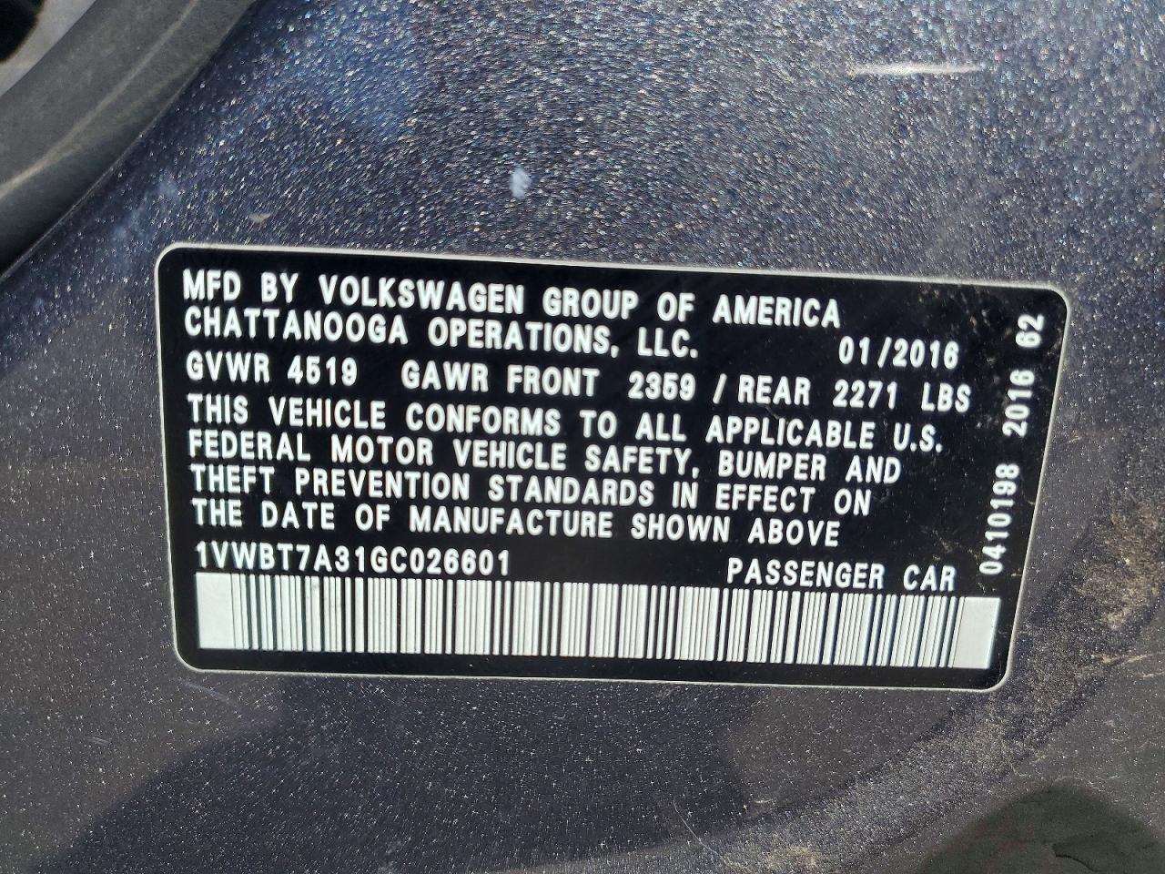 2016 VOLKSWAGEN Passat