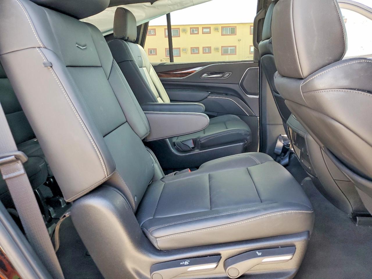 2024 CADILLAC ESCALADE