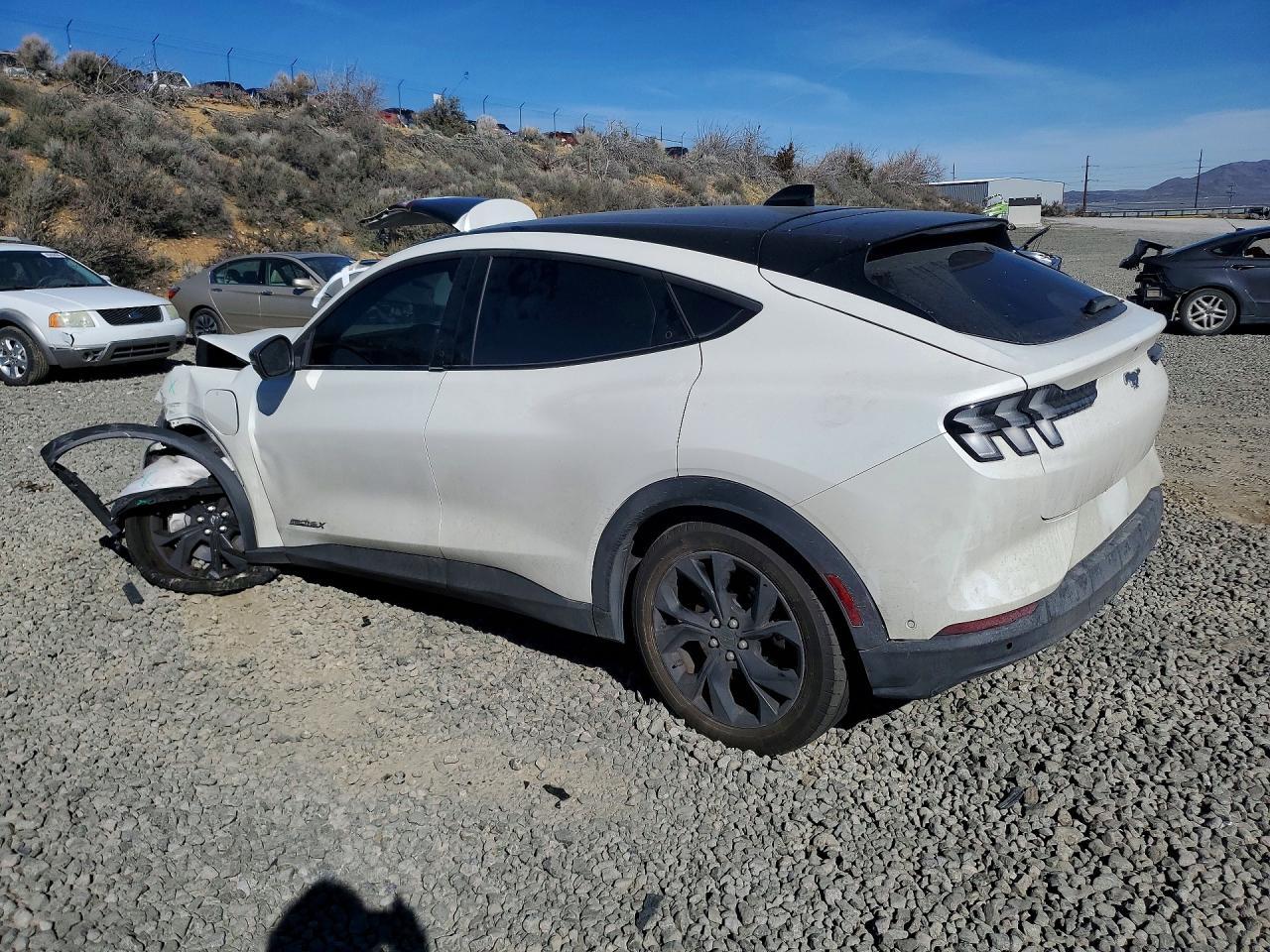 2024 FORD Mustang Mach-E