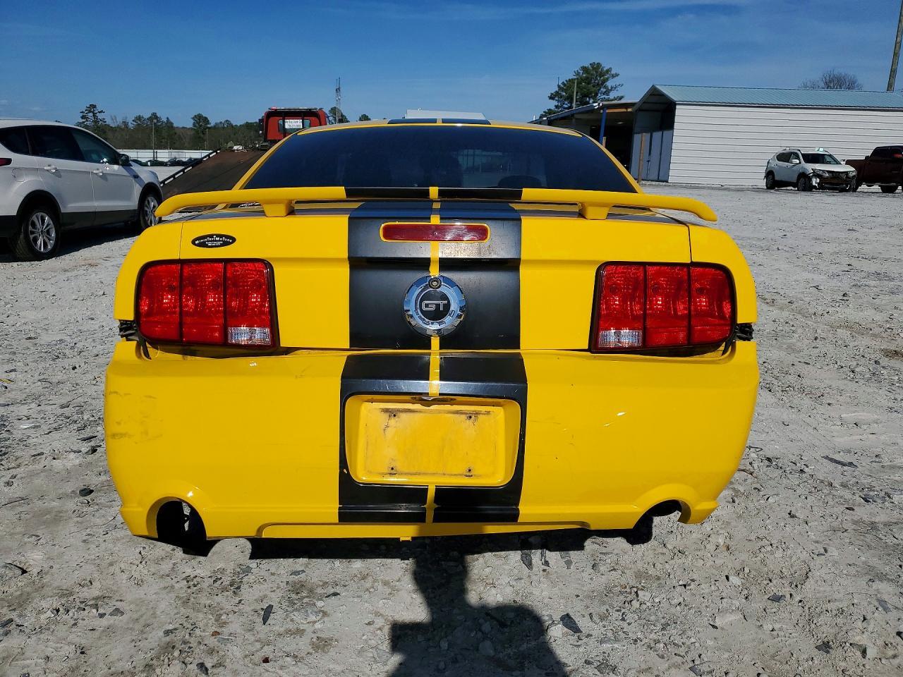 2005 FORD MUSTANG