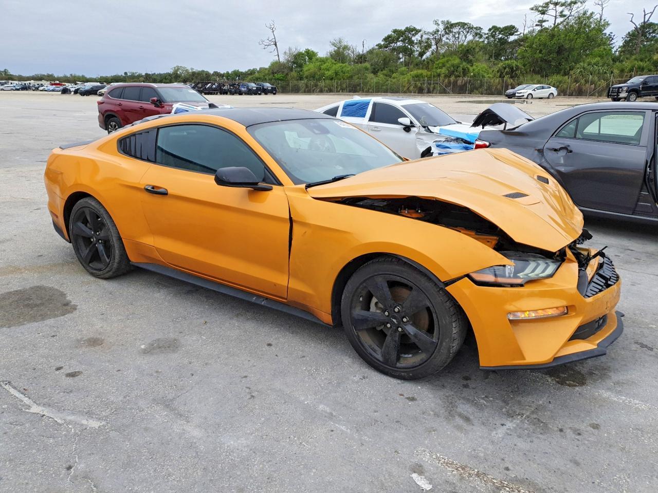 2022 FORD MUSTANG