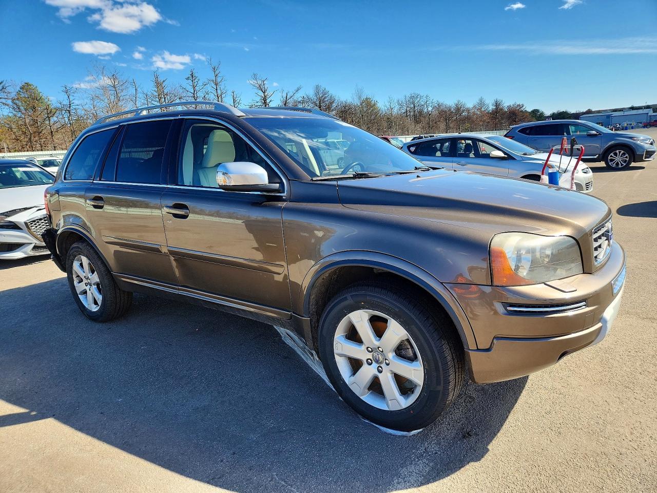 2013 VOLVO XC90