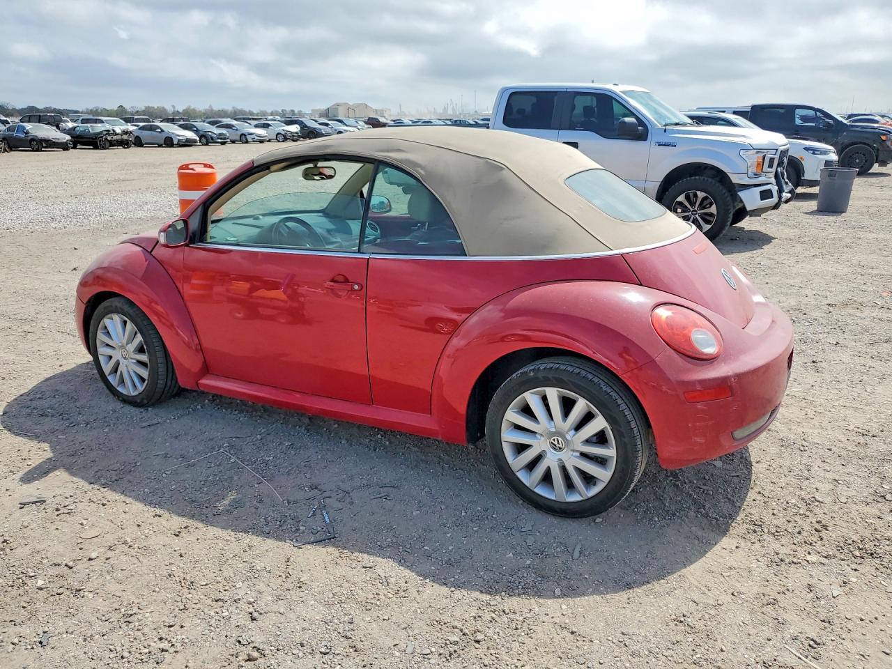 2010 VOLKSWAGEN Beetle