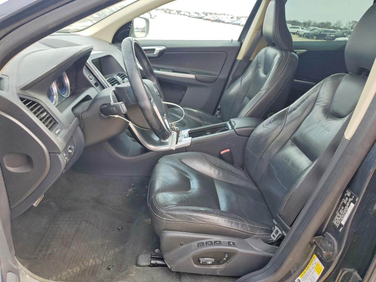 2012 VOLVO XC60