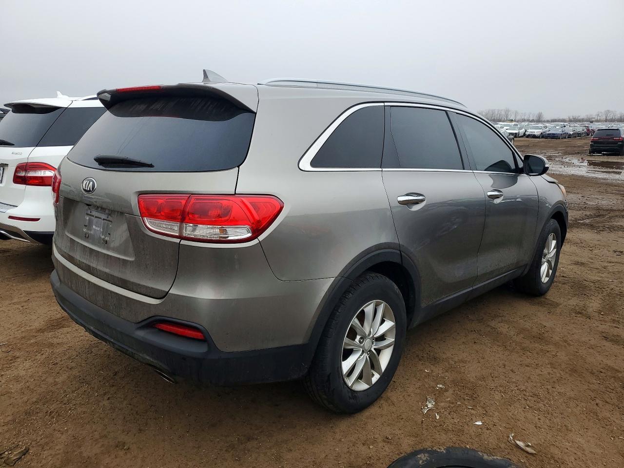 2016 KIA SORENTO