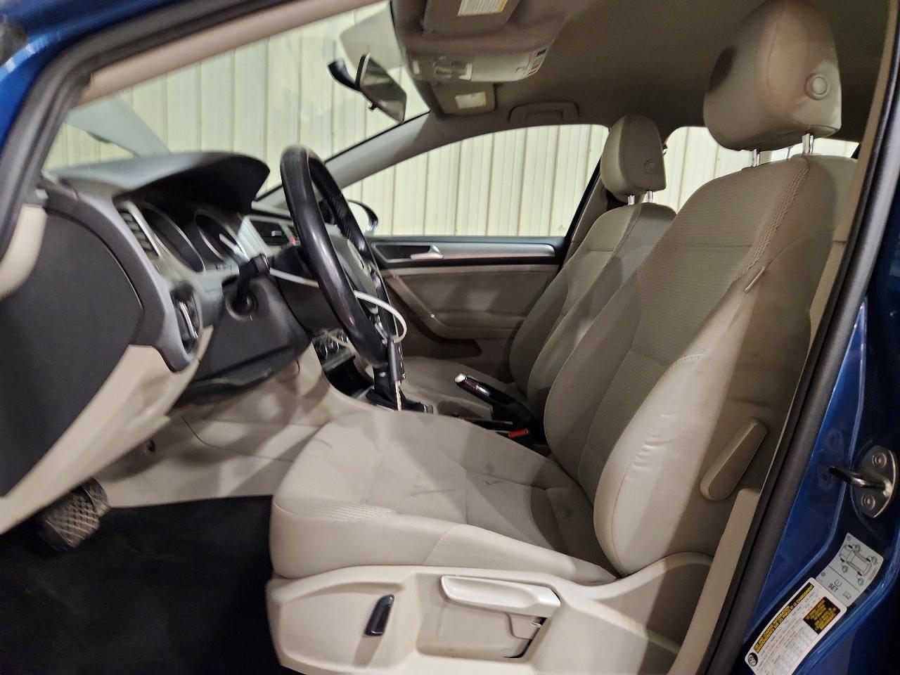 2017 VOLKSWAGEN GOLF