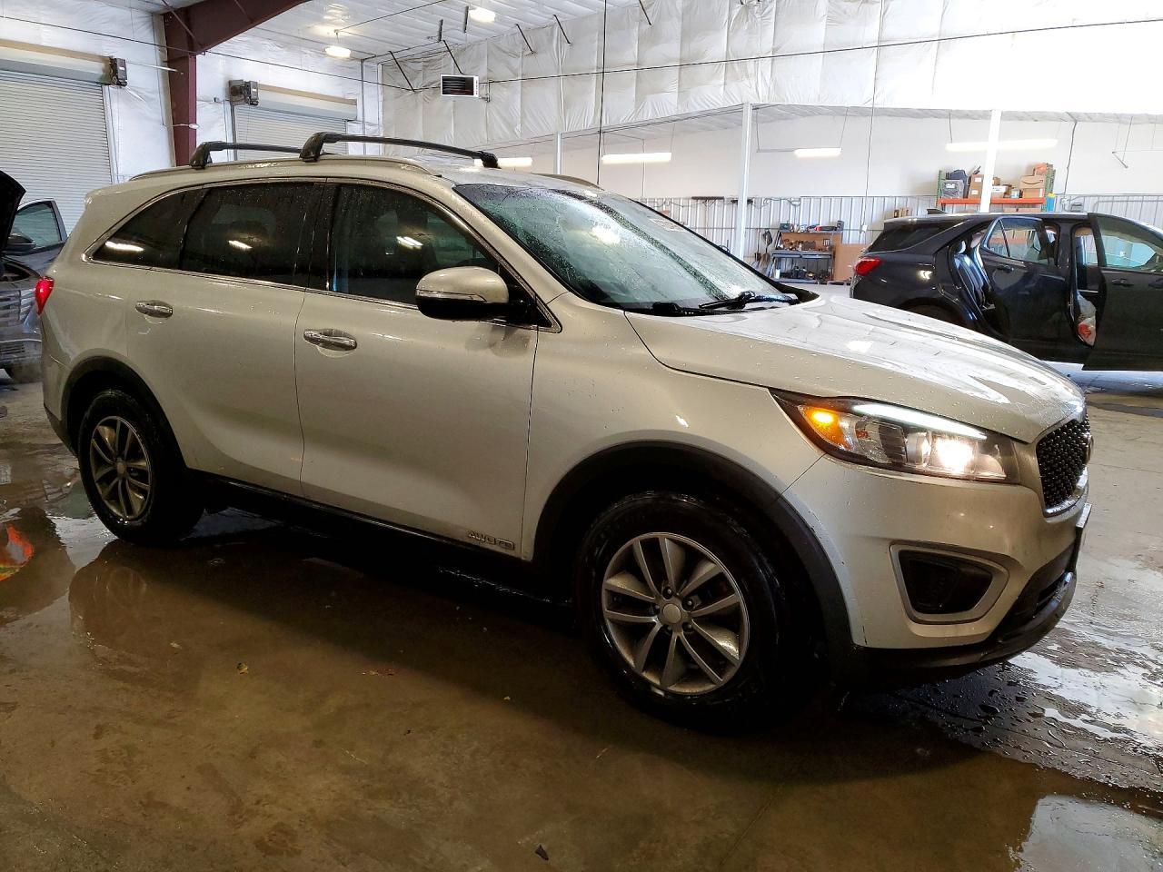 2017 KIA SORENTO