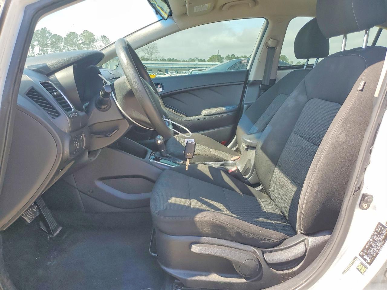2017 KIA FORTE