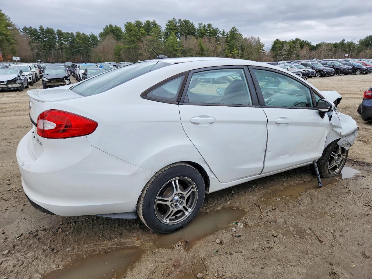 2012 FORD Fiesta