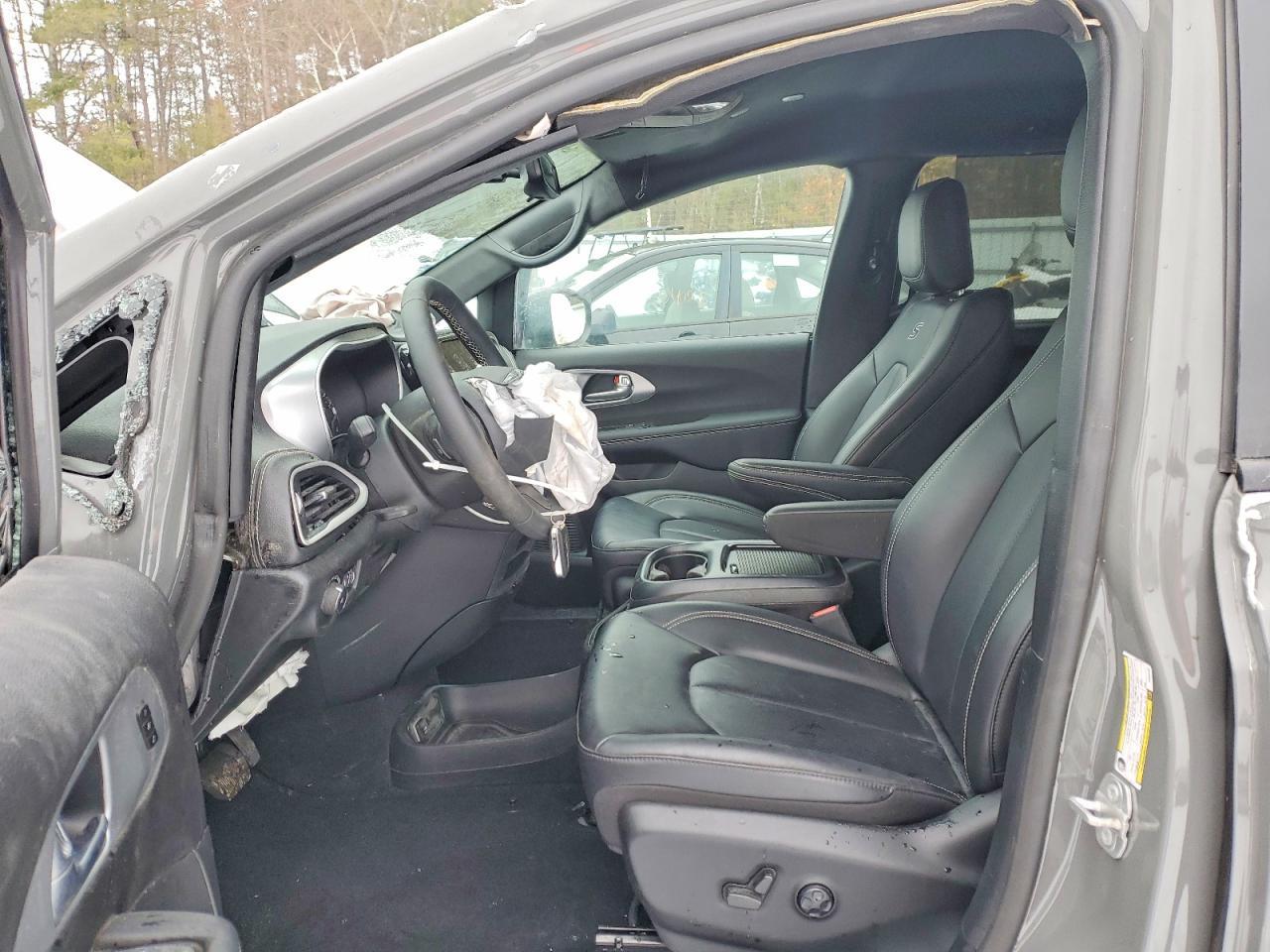 2023 CHRYSLER Pacifica