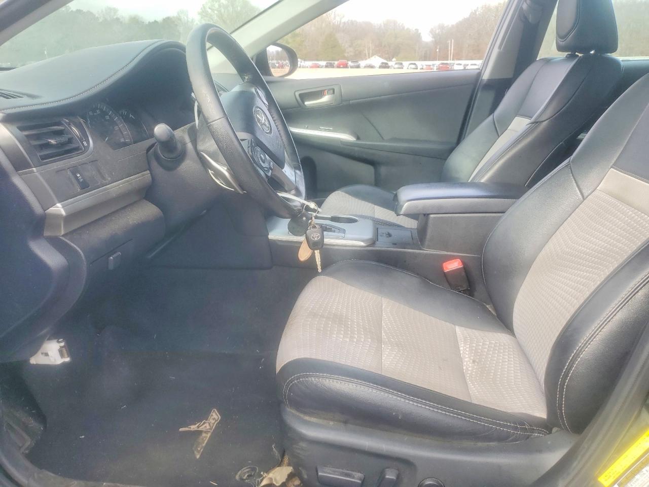 2012 TOYOTA CAMRY