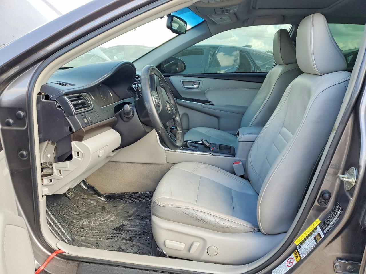 2015 TOYOTA CAMRY