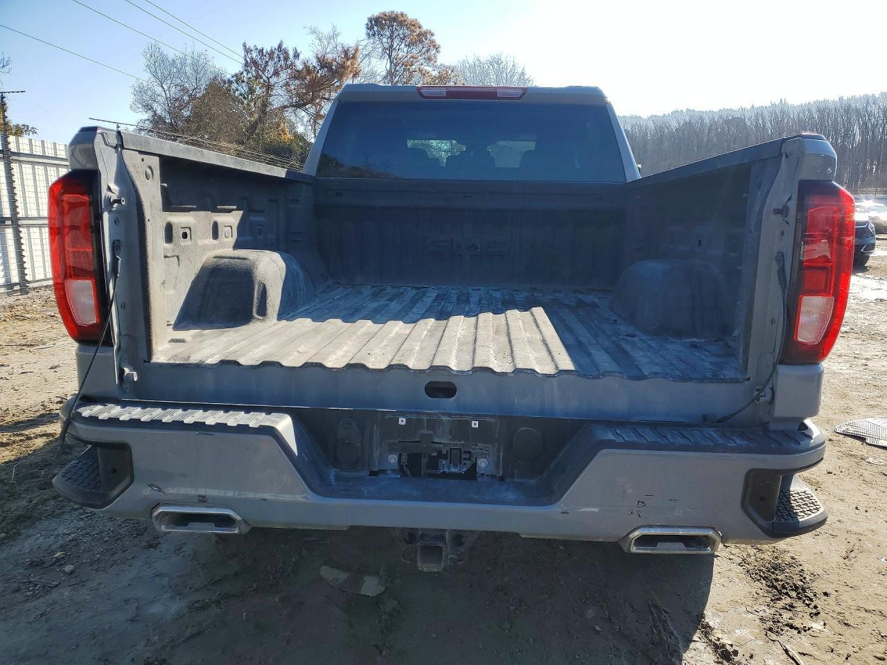 2024 GMC Sierra