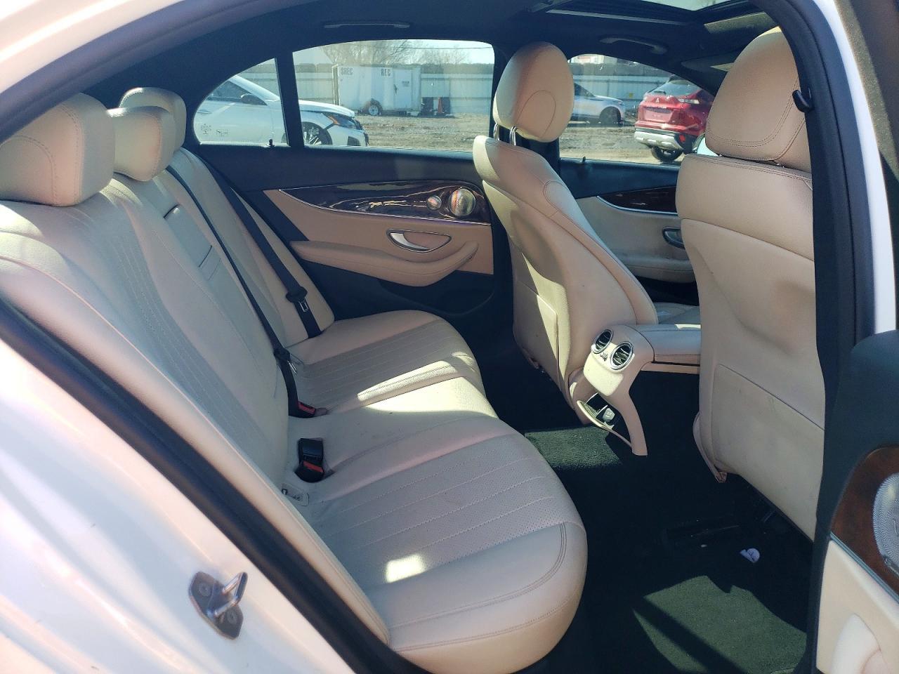 2017 MERCEDES-BENZ E-Class