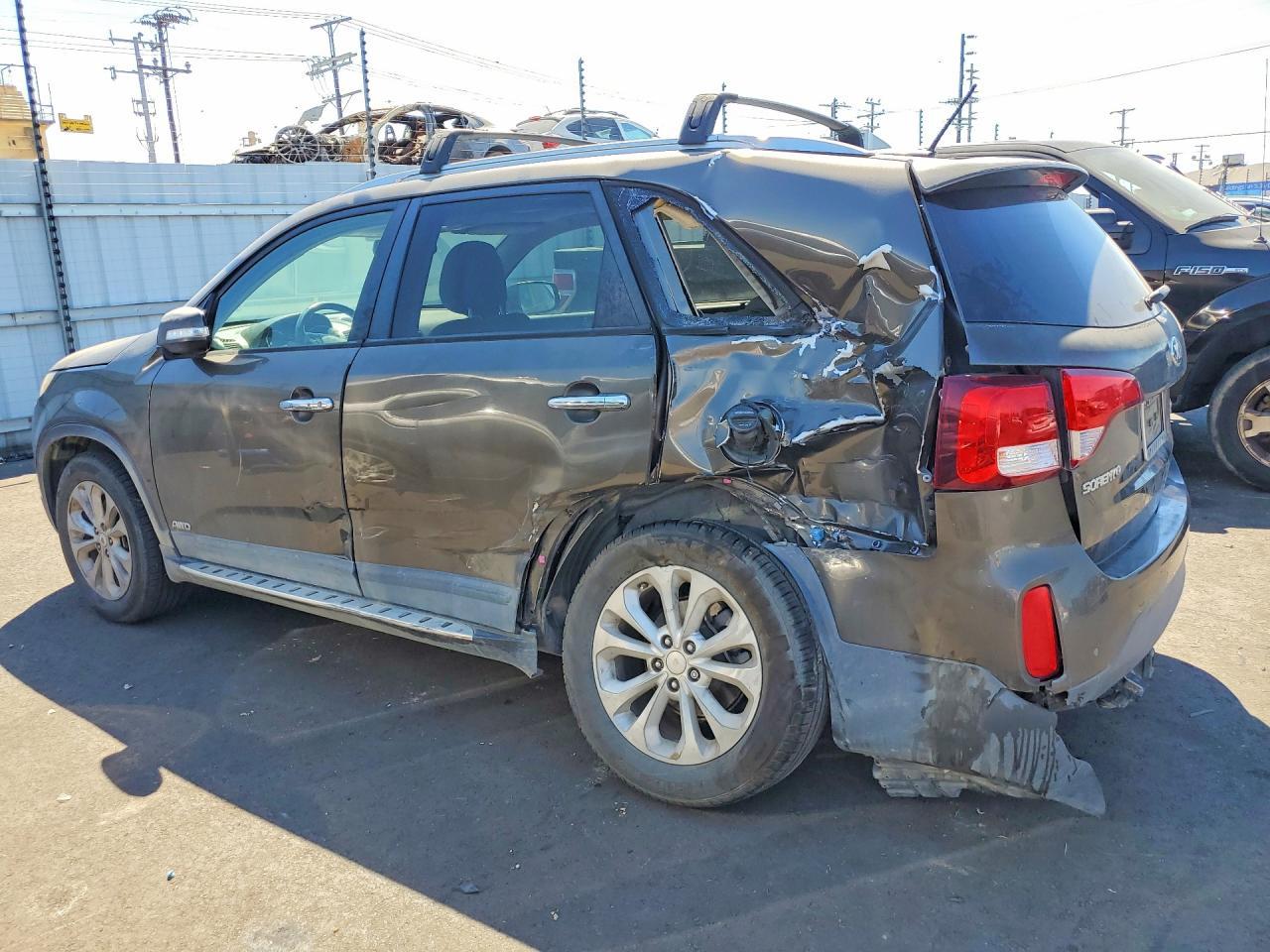 2014 KIA SORENTO