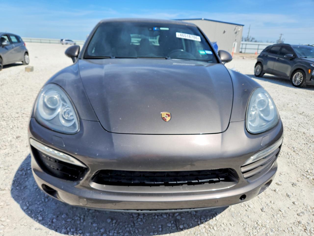 2012 PORSCHE CAYENNE