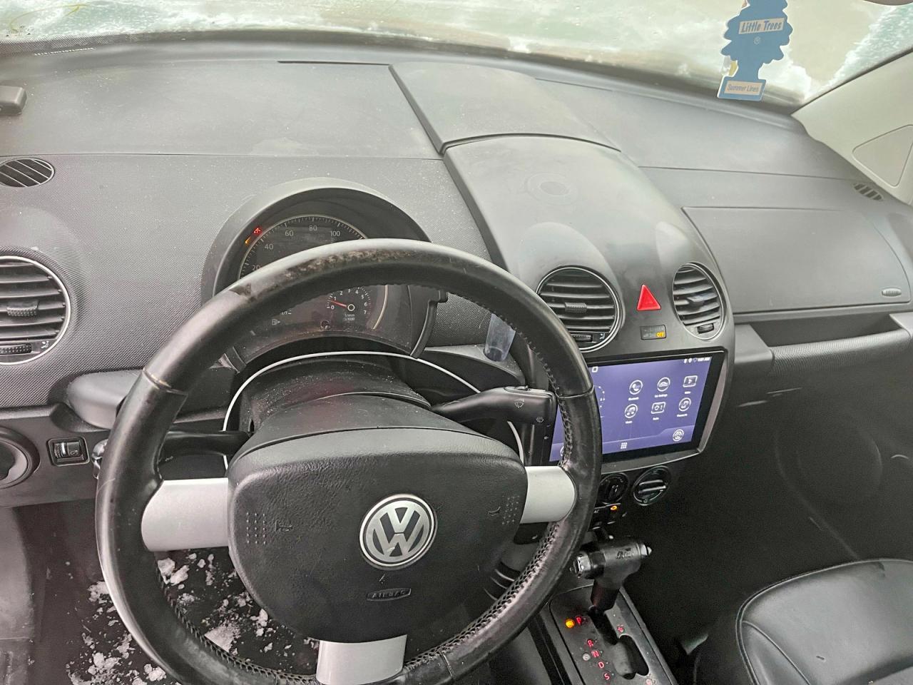 2010 VOLKSWAGEN Beetle