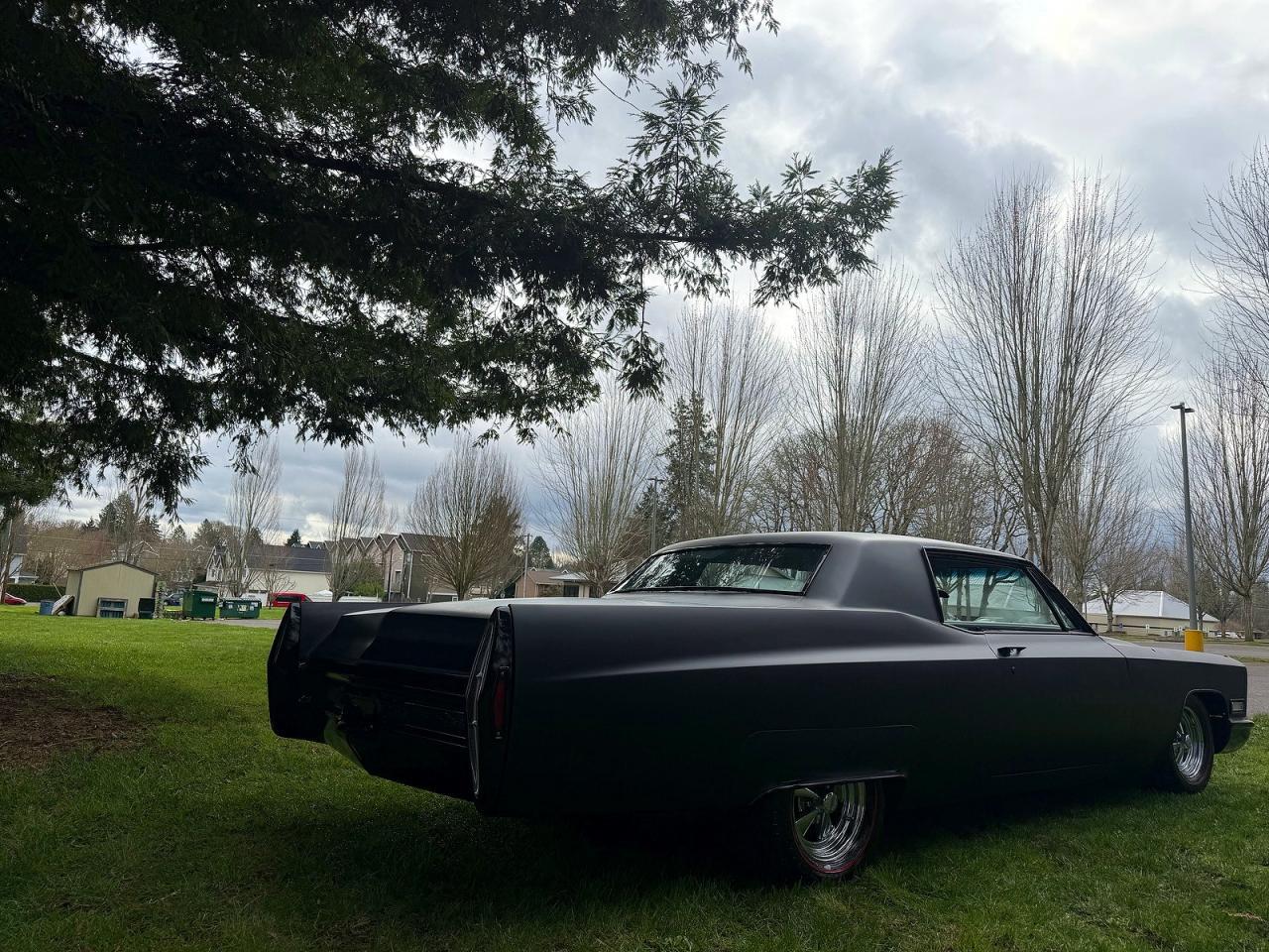 1968 CADILLAC Coupe Devi