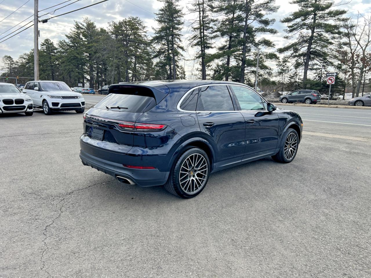 2020 PORSCHE CAYENNE