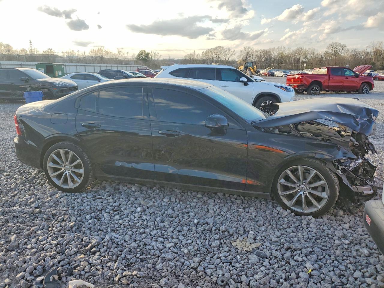 2020 VOLVO S60