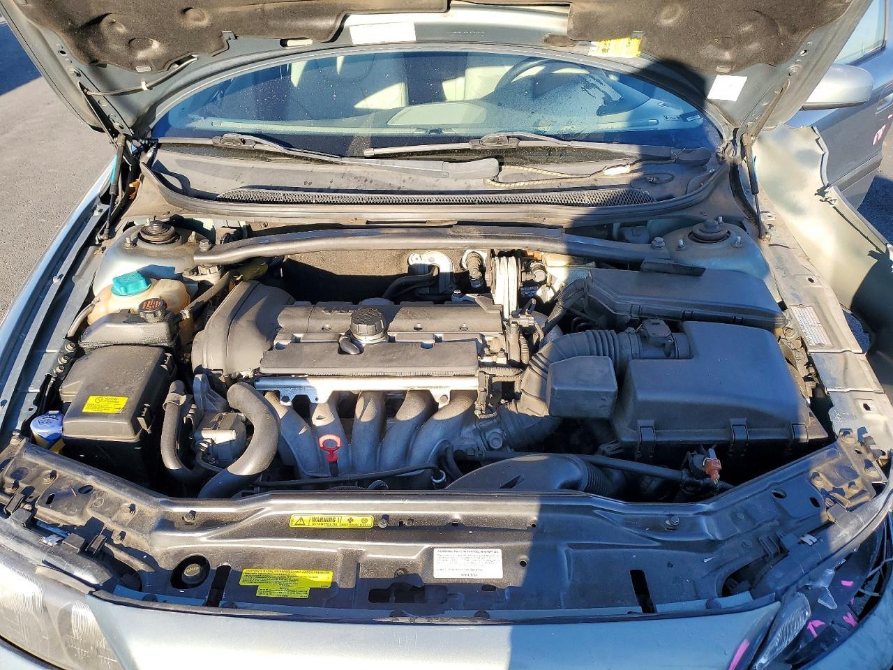 2004 VOLVO S60