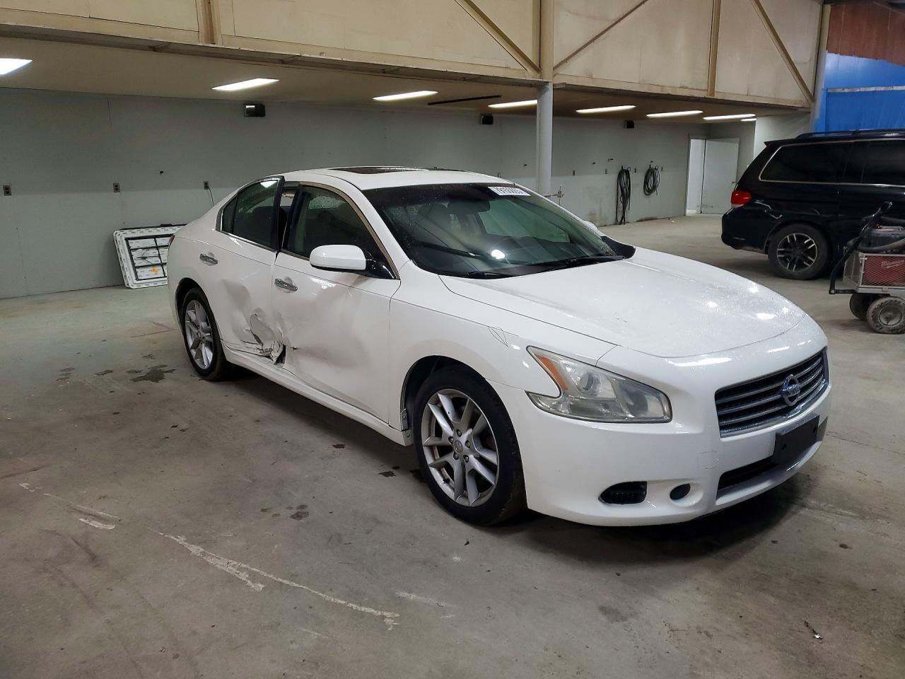2009 NISSAN Maxima