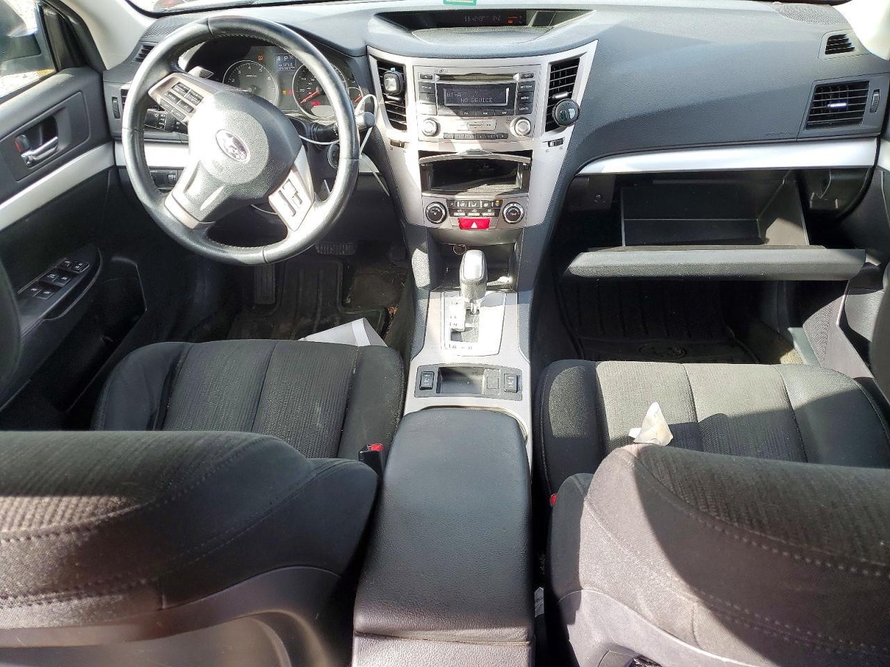 2013 SUBARU Outback