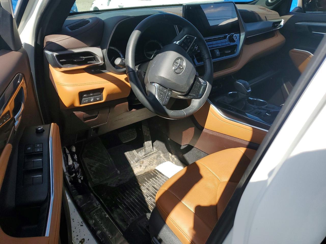 2021 TOYOTA HIGHLANDER
