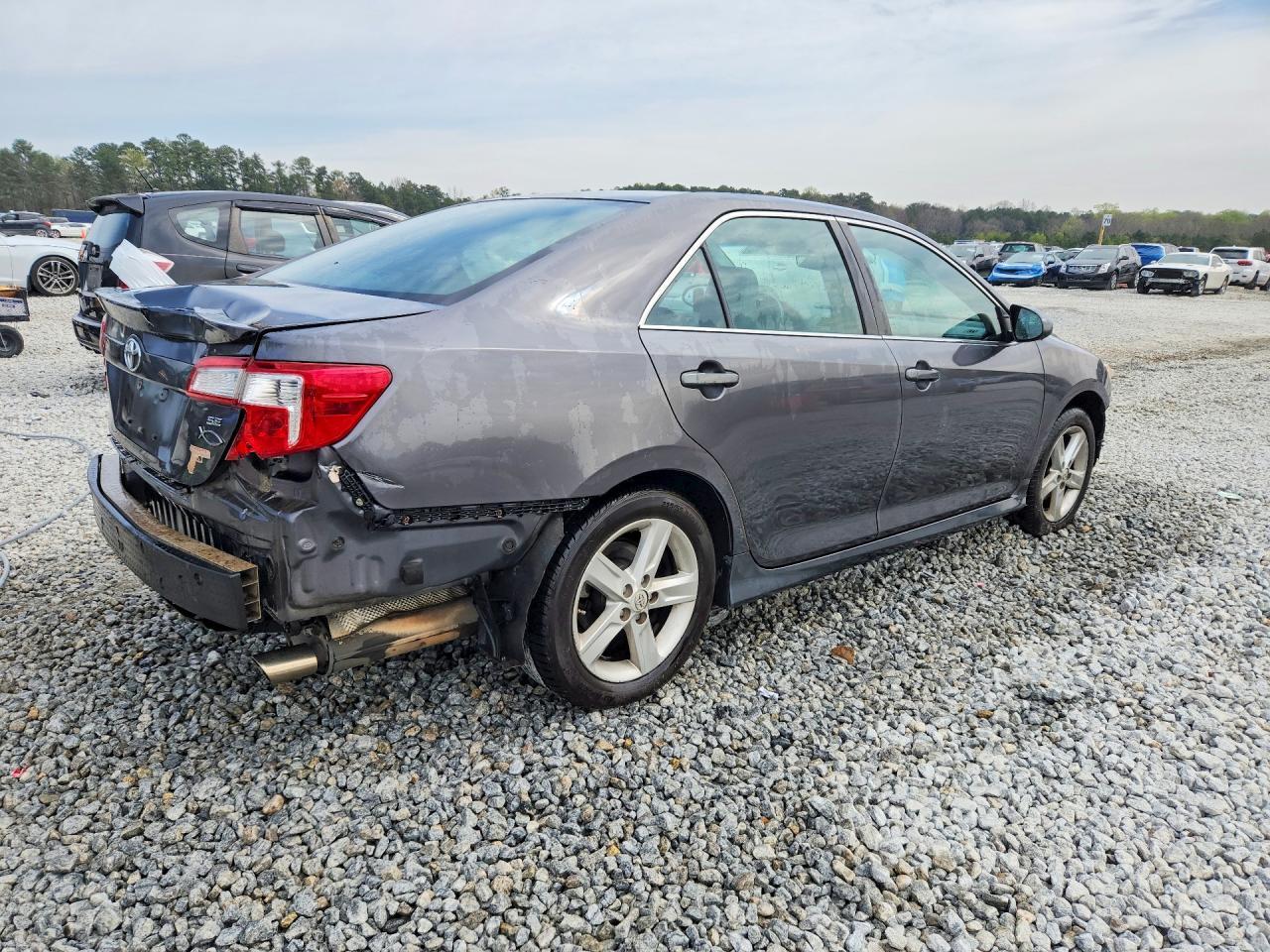 2013 TOYOTA CAMRY