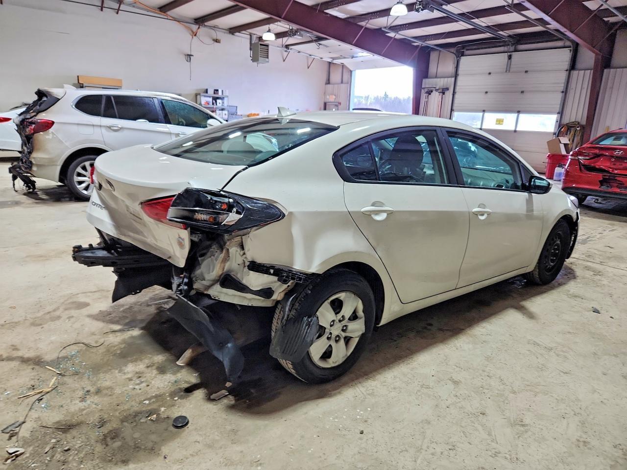 2017 KIA FORTE