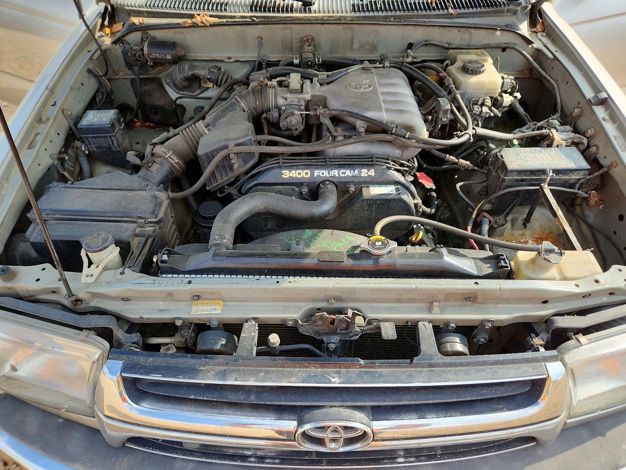 2001 TOYOTA 4Runner