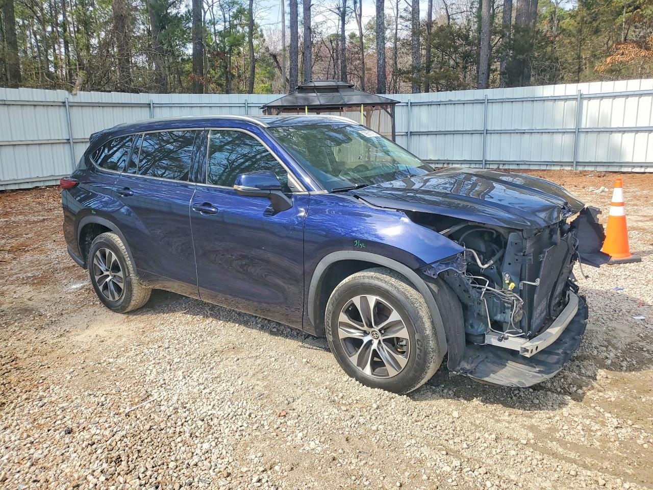 2021 TOYOTA HIGHLANDER