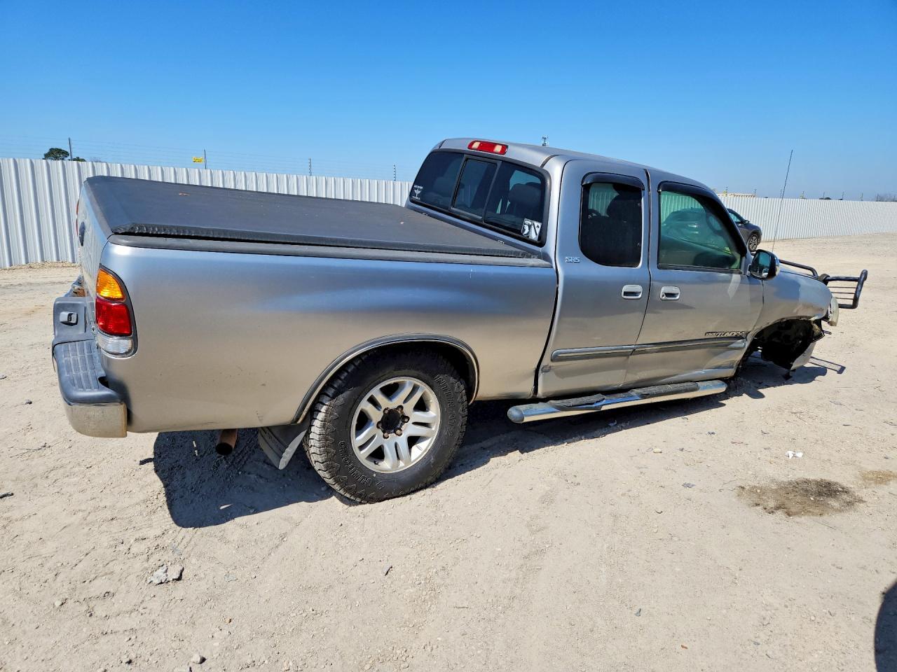 2003 TOYOTA TUNDRA
