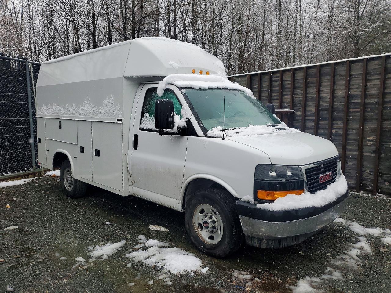 2024 GMC Savana